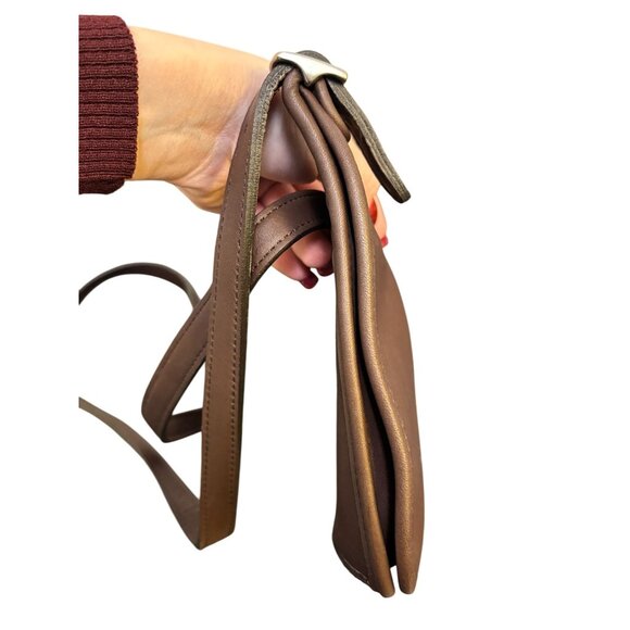 Coach Vintage Brown Leather Crossbody Bag - Picture 3 of 12